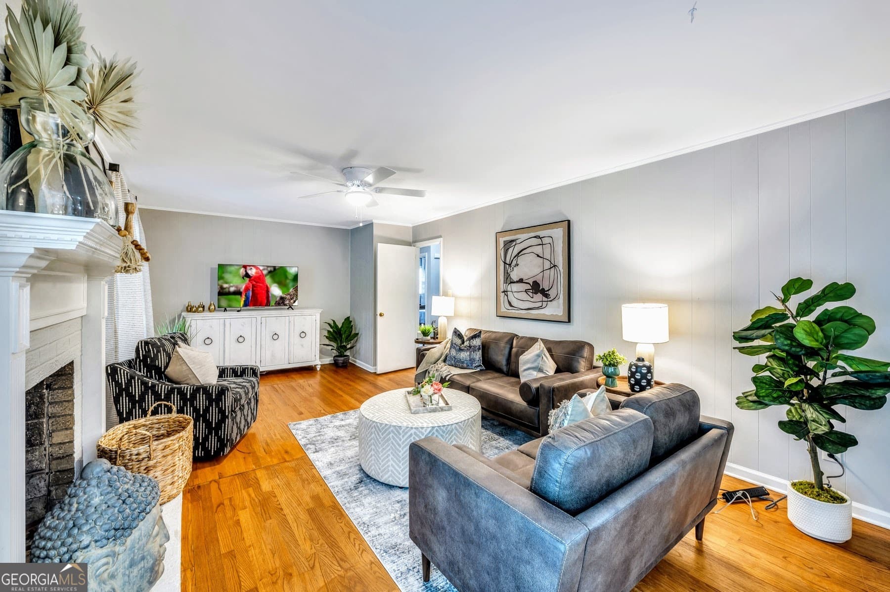 3 bedroom, 2 bathroom, 1,800 sq ft single family residence for rent at 801 Mockingbird Lane, Marietta, GA 30068 for $5,900 a month — photo 1 of 25