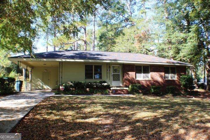 3 bedroom, 1.5 bathroom, 1,162 sq ft single family residence for rent at 1306 Edgewood Drive, Dublin, GA 31021 for $1,300 a month — photo 1 of 1