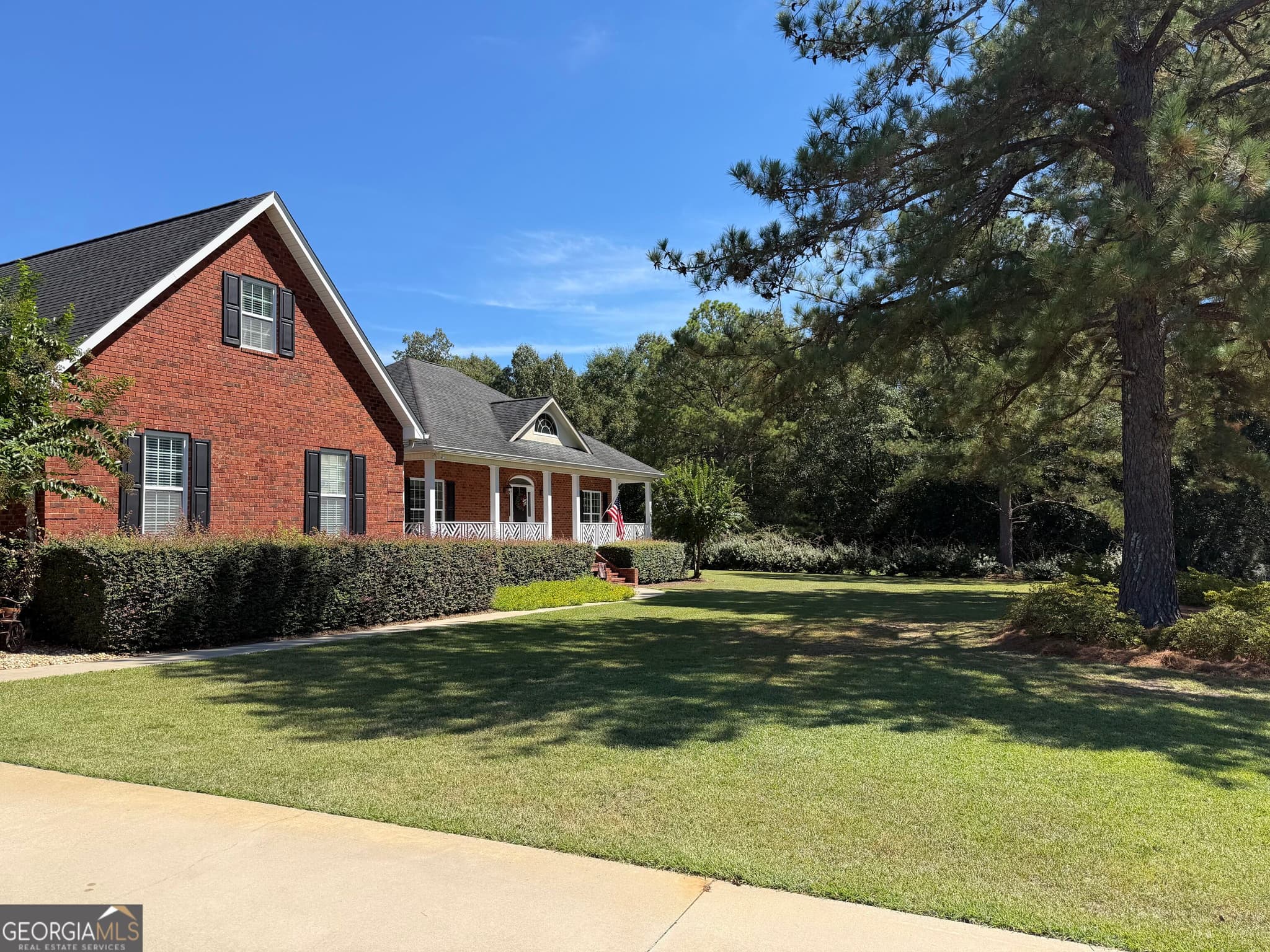 6 bedroom, 4.5 bathroom, 3,815 sq ft single family residence for sale at 231 Broad Meadows Road, Dublin, GA 31021 — photo 6