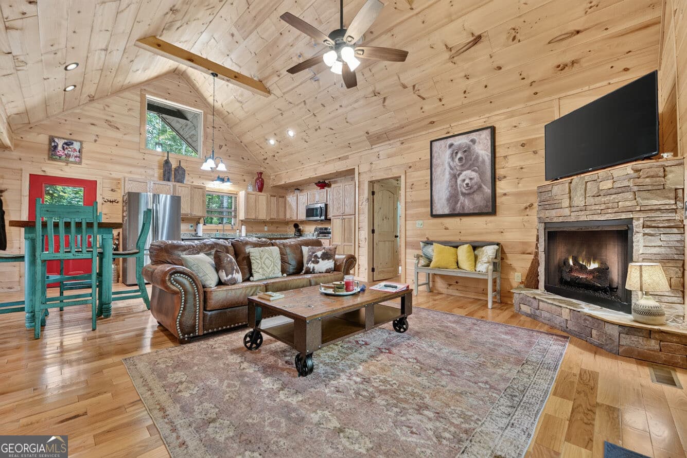 3 bedroom, 3 bathroom, 2,080 sq ft cabin,single family residence for sale at 203 Buck Creek Trail, Epworth, GA 30541 — photo 3