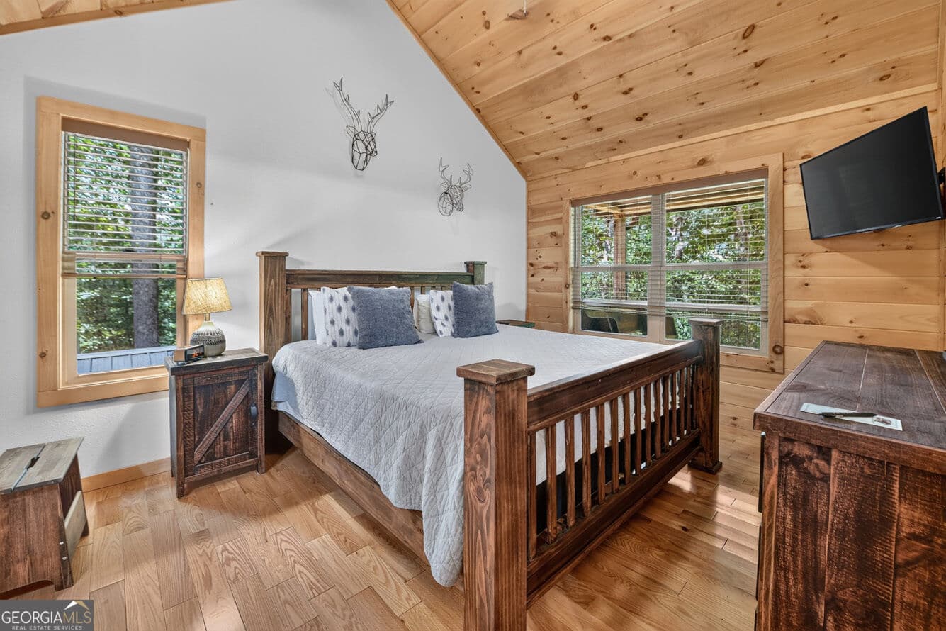 3 bedroom, 3 bathroom, 2,080 sq ft cabin,single family residence for sale at 203 Buck Creek Trail, Epworth, GA 30541 — photo 8