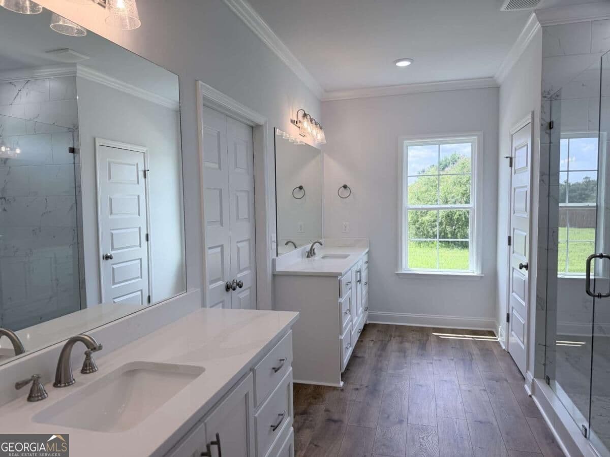 4 bedroom, 2 bathroom, 1,780 sq ft single family residence for sale at 402 Bailey Circle, Thomasville, GA 31757 — photo 8