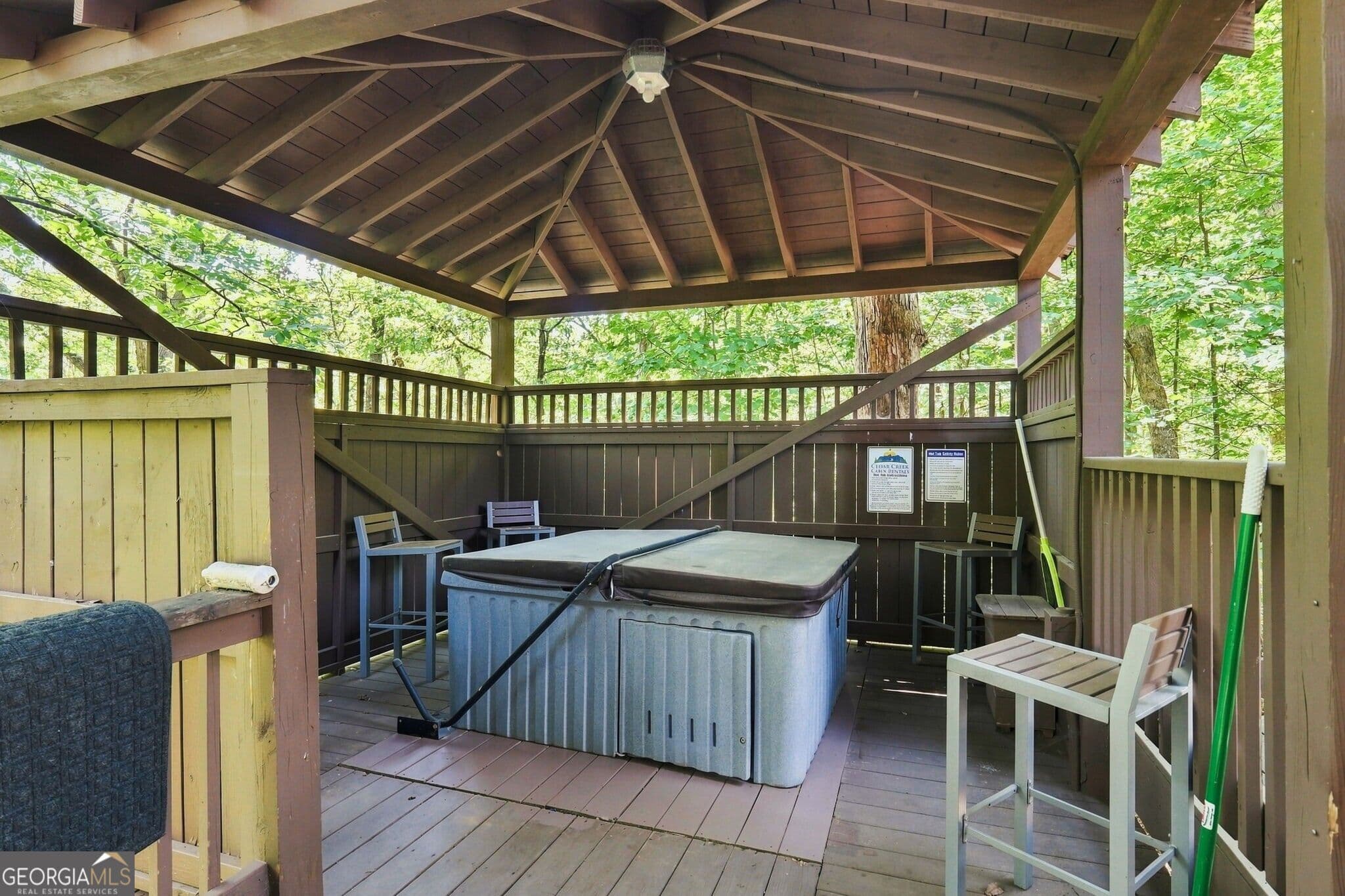 3 bedroom, 3 bathroom, 2,745 sq ft cabin,single family residence for sale at 417 Hickory Ridge Drive, Cleveland, GA 30528 — photo 7