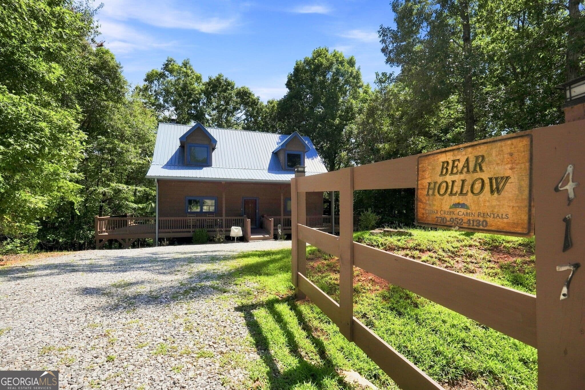 3 bedroom, 3 bathroom, 2,745 sq ft cabin,single family residence for sale at 417 Hickory Ridge Drive, Cleveland, GA 30528 — photo 10