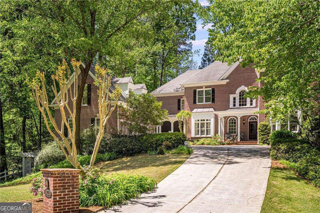 6 bedroom, 5.5 bathroom, 4,848 sq ft single family residence sold at 978 MOORES CLUB Place, Atlanta, GA 30319