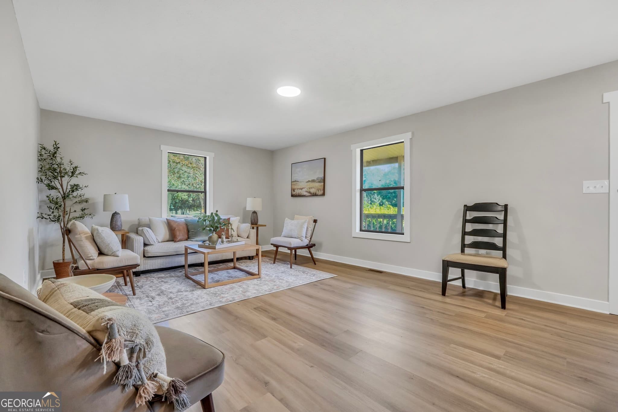 5 bedroom, 2 bathroom, 1,680 sq ft single family residence for sale at 693 Patton Road, Griffin, GA 30224 — photo 6