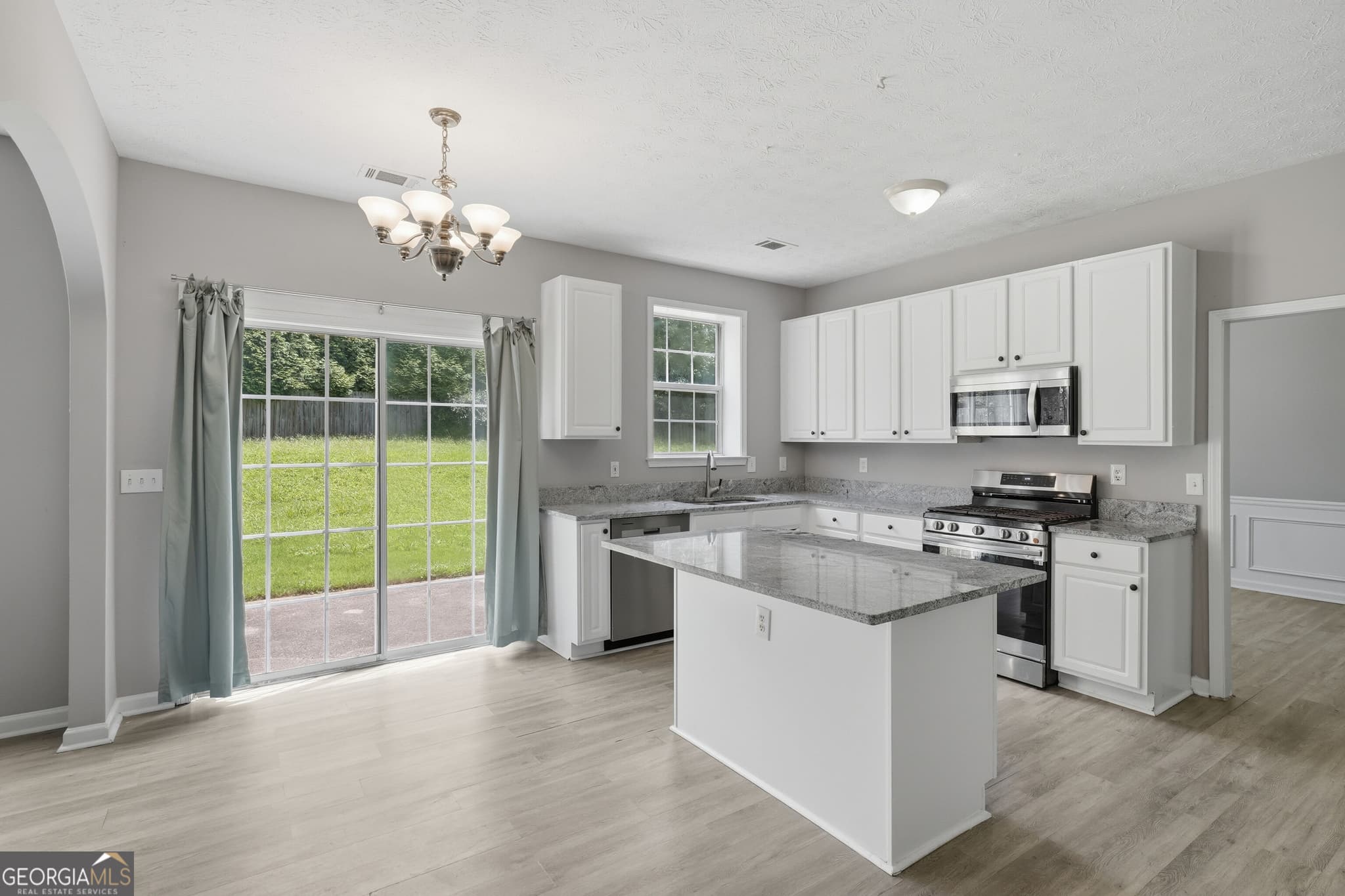 4 bedroom, 2.5 bathroom single family residence for rent at 2120 Grand Junction, Alpharetta, GA 30004 for $2,950 a month — photo 8