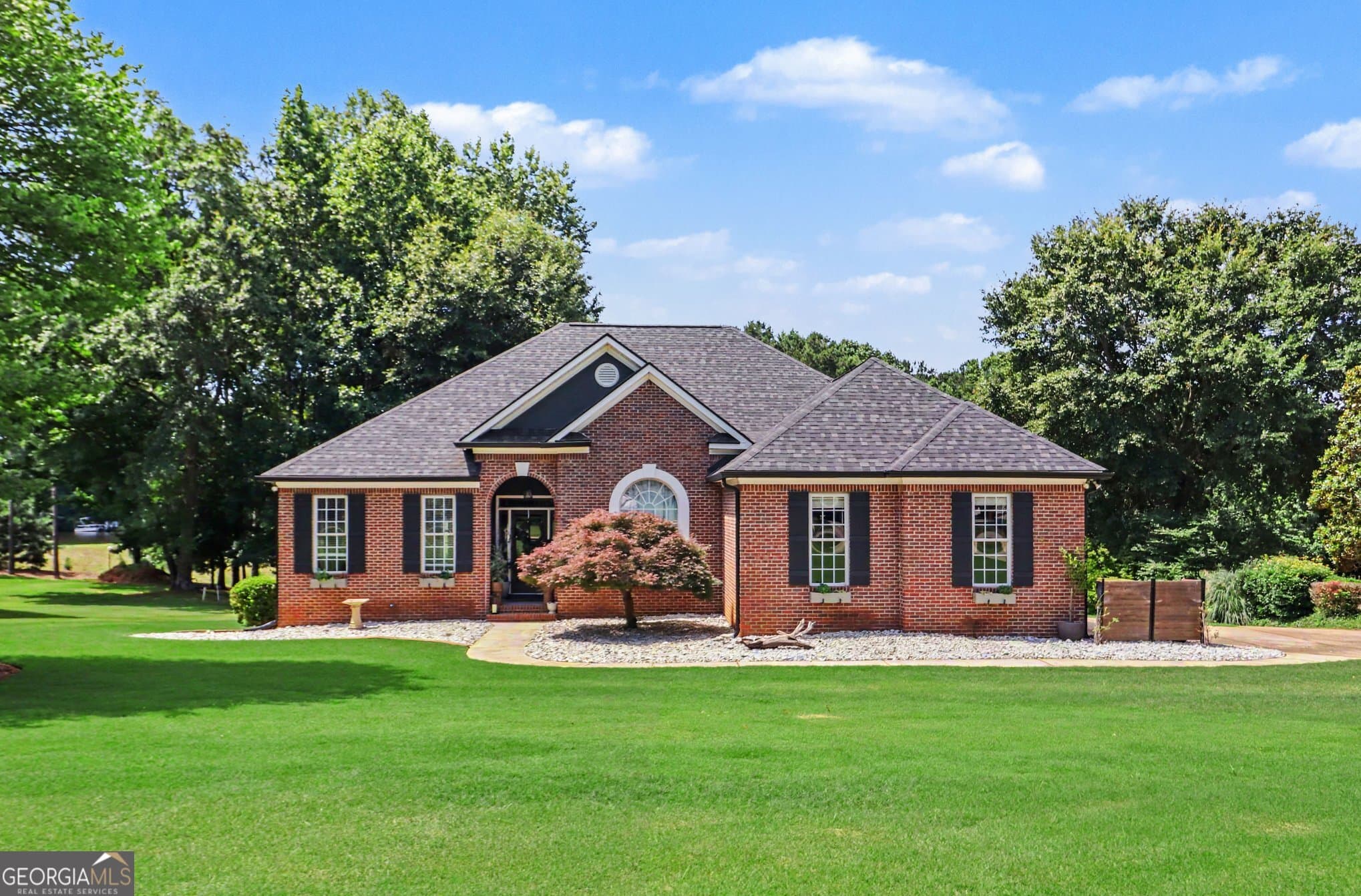 4 bedroom, 3.5 bathroom, 4,050 sq ft single family residence sold at 80 Bay Drive, Newnan, GA 30263