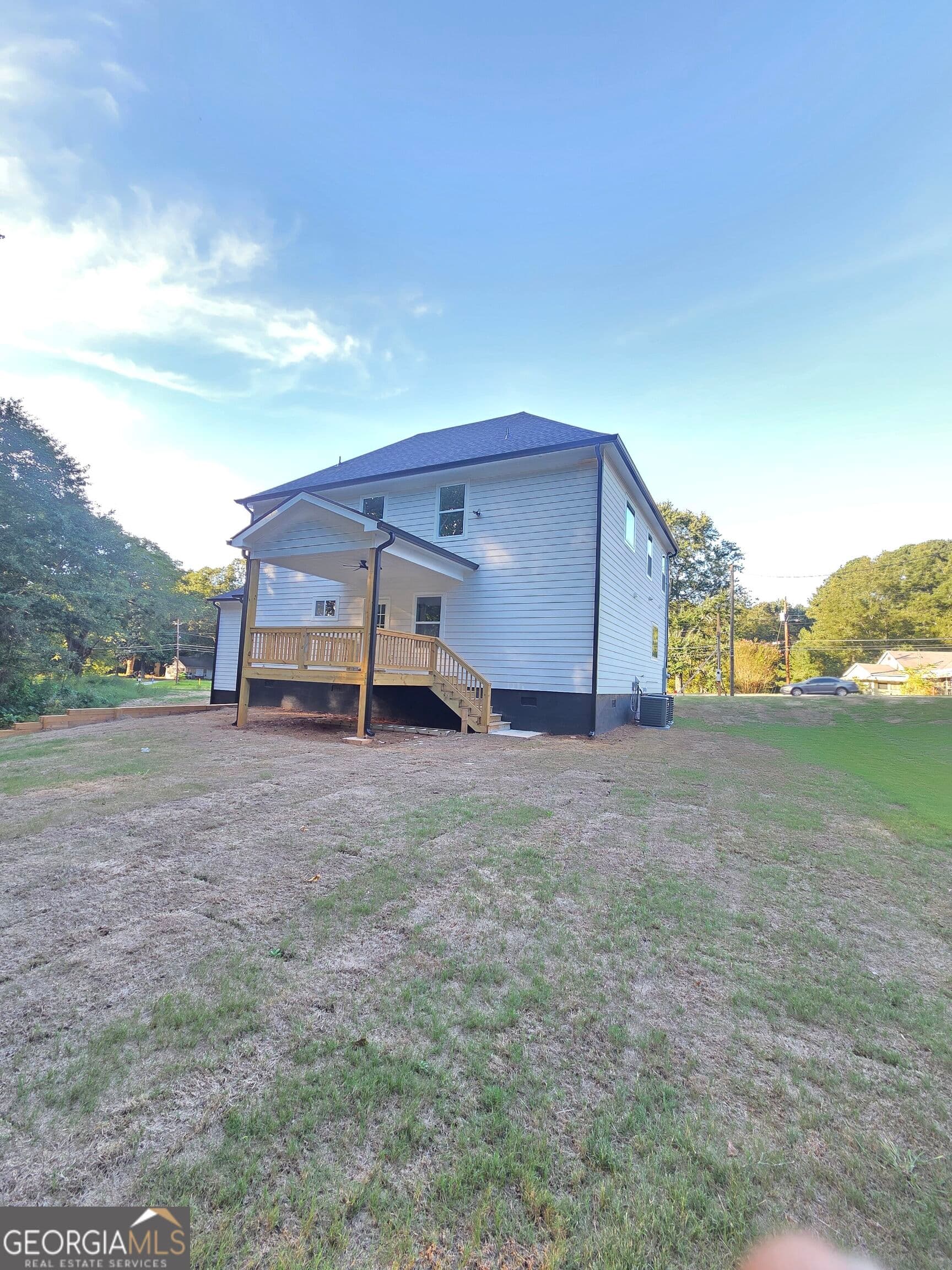 4 bedroom, 4.5 bathroom, 2,705 sq ft single family residence for sale at 1013 SOUTH GORDON Road, Austell, GA 30168 — photo 6