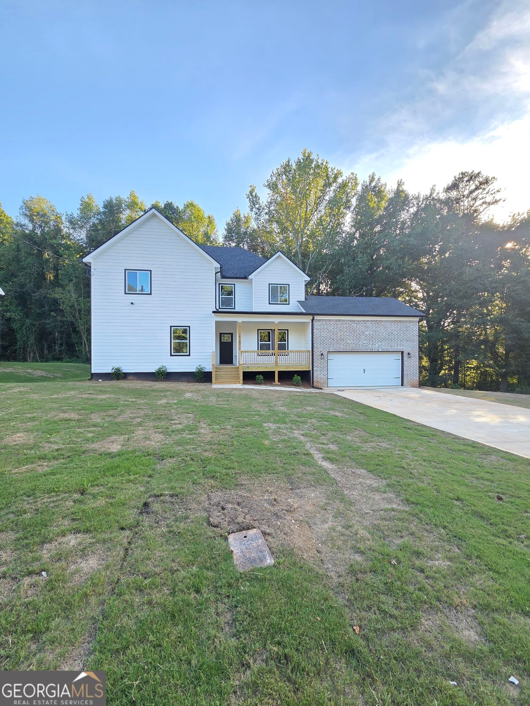 4 bedroom, 4.5 bathroom, 2,705 sq ft single family residence for sale at 1013 SOUTH GORDON Road, Austell, GA 30168 — photo 1 of 82