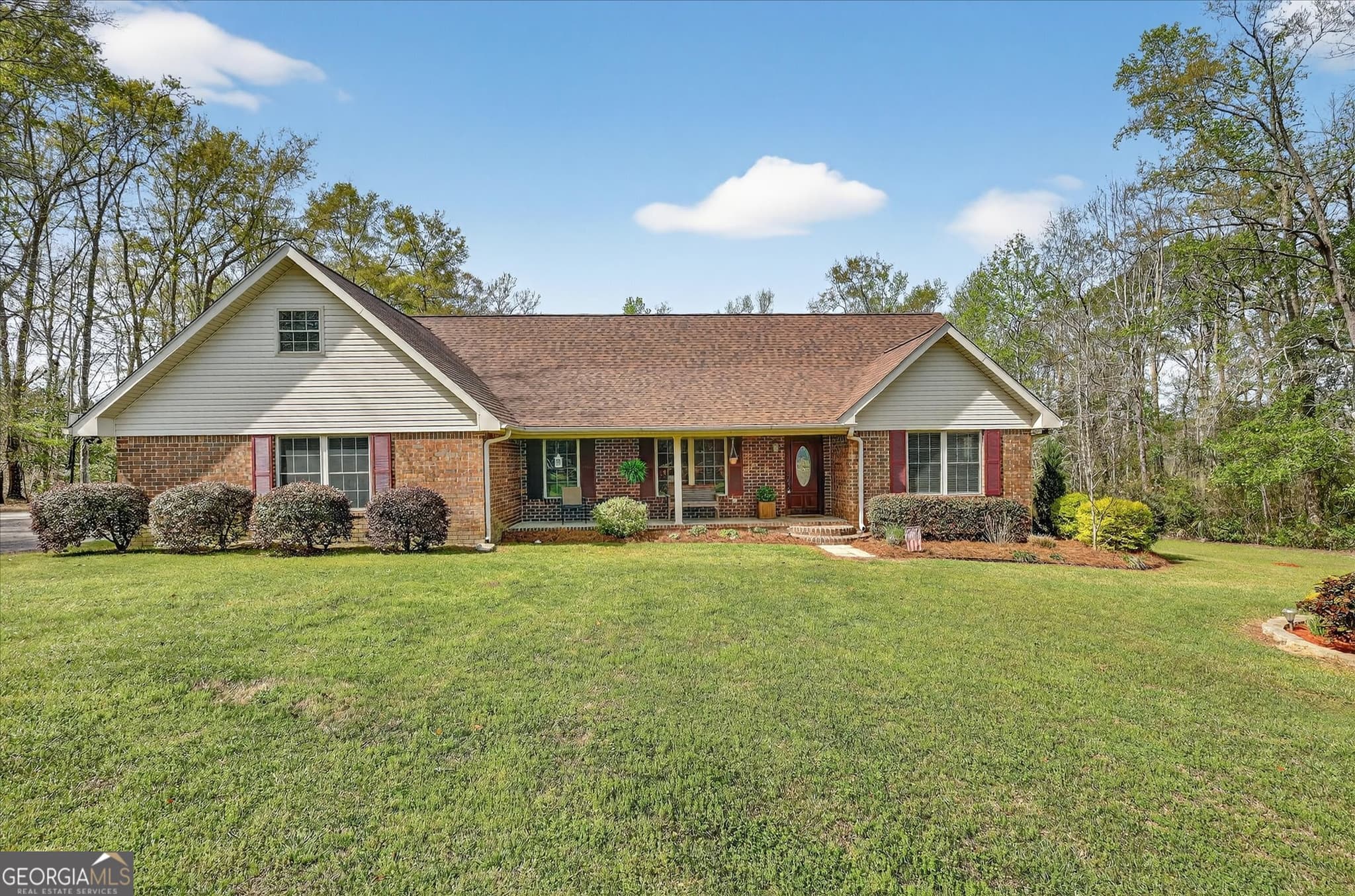 4 bedroom, 3 bathroom, 2,338 sq ft single family residence for sale at 241 Waters Station Road, Sylvania, GA 30467 — photo 2