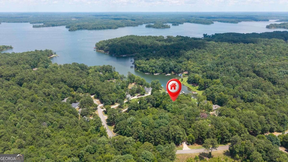 3 bedroom, 2 bathroom, 1,417 sq ft single family residence for sale at 198 Winding River Road, Eatonton, GA 31024 — photo 2