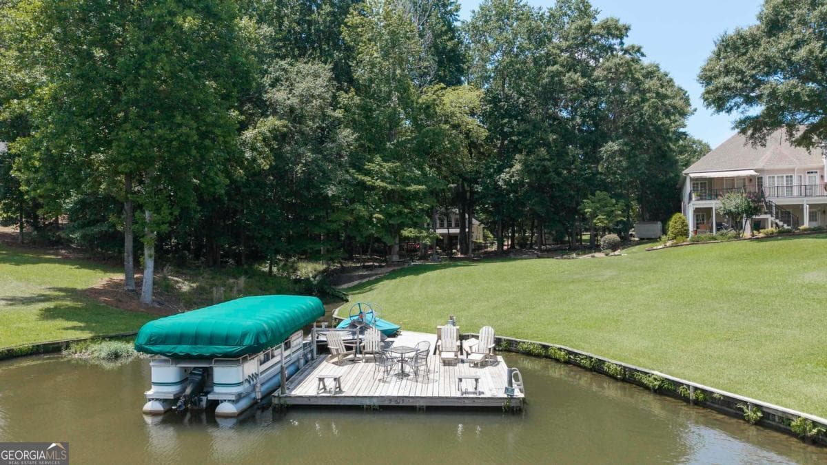 3 bedroom, 2 bathroom, 1,417 sq ft single family residence for sale at 198 Winding River Road, Eatonton, GA 31024 — photo 1 of 62