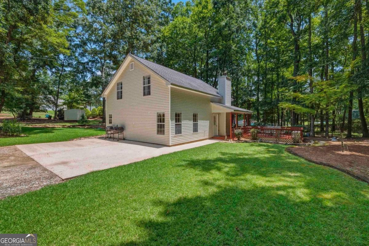3 bedroom, 2 bathroom, 1,417 sq ft single family residence for sale at 198 Winding River Road, Eatonton, GA 31024 — photo 4