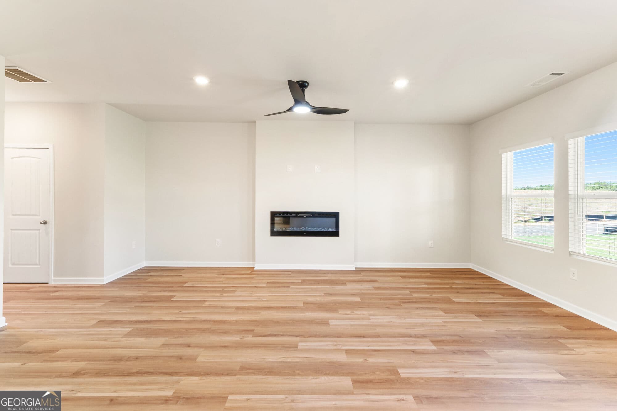 5 bedroom, 3.5 bathroom, 2,100 sq ft single family residence for sale at 1173 Homer Way, Greensboro, GA 30642 — photo 9