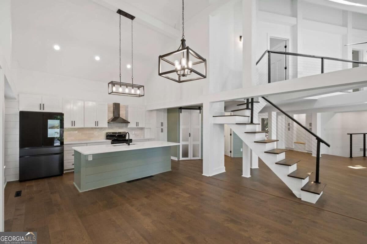 4 bedroom, 4.5 bathroom, 2,353 sq ft single family residence for sale at 62 Bear Cub Ridge, Big Canoe, GA 30143 — photo 10
