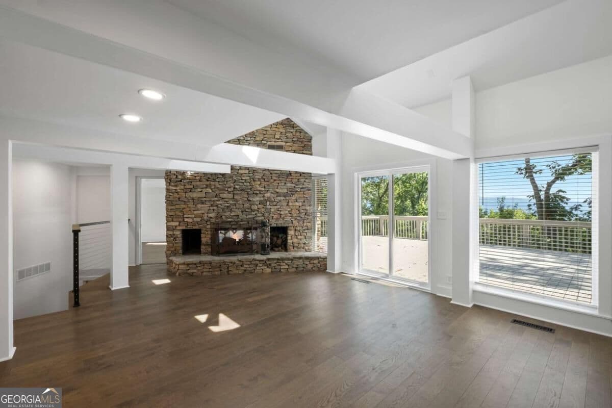 4 bedroom, 4.5 bathroom, 2,353 sq ft single family residence for sale at 62 Bear Cub Ridge, Big Canoe, GA 30143 — photo 8