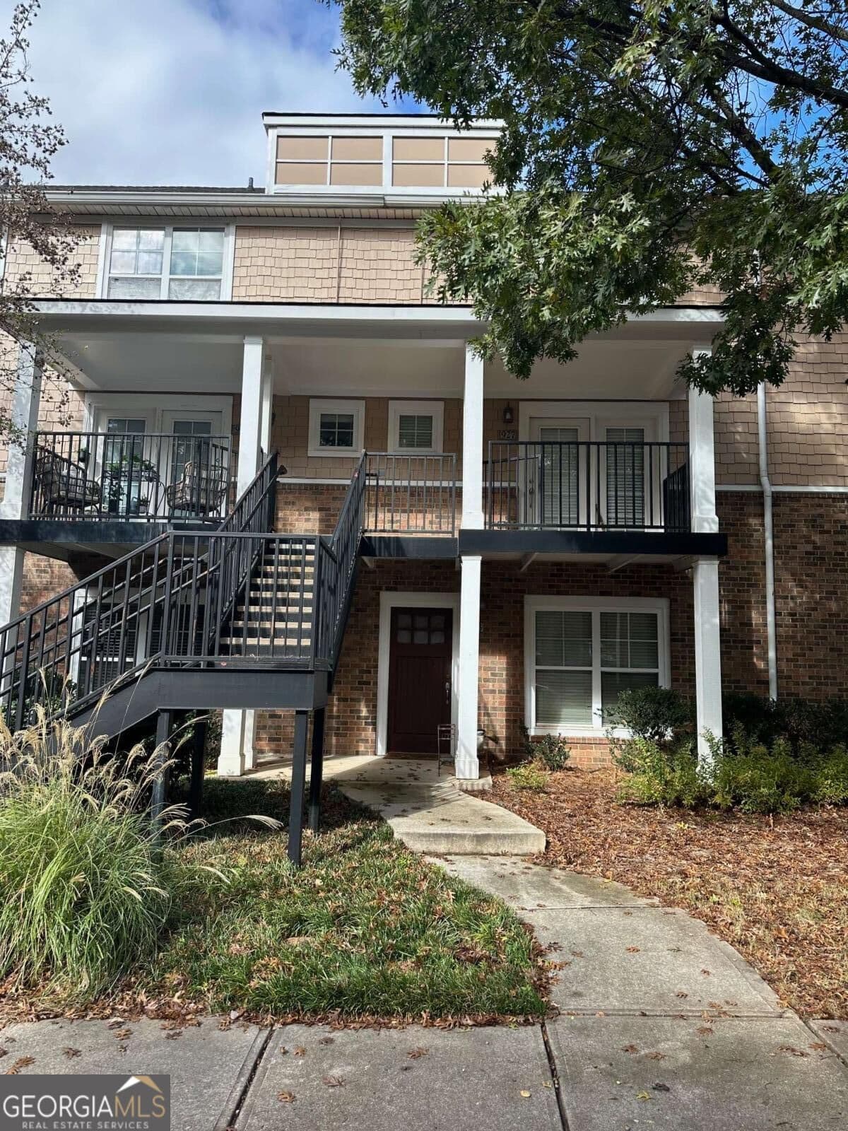 3 bedroom, 3 bathroom, 1,406 sq ft condominium for sale at 1035 Barnett Shoals Road 912, Athens, GA 30605 — photo 1 of 13