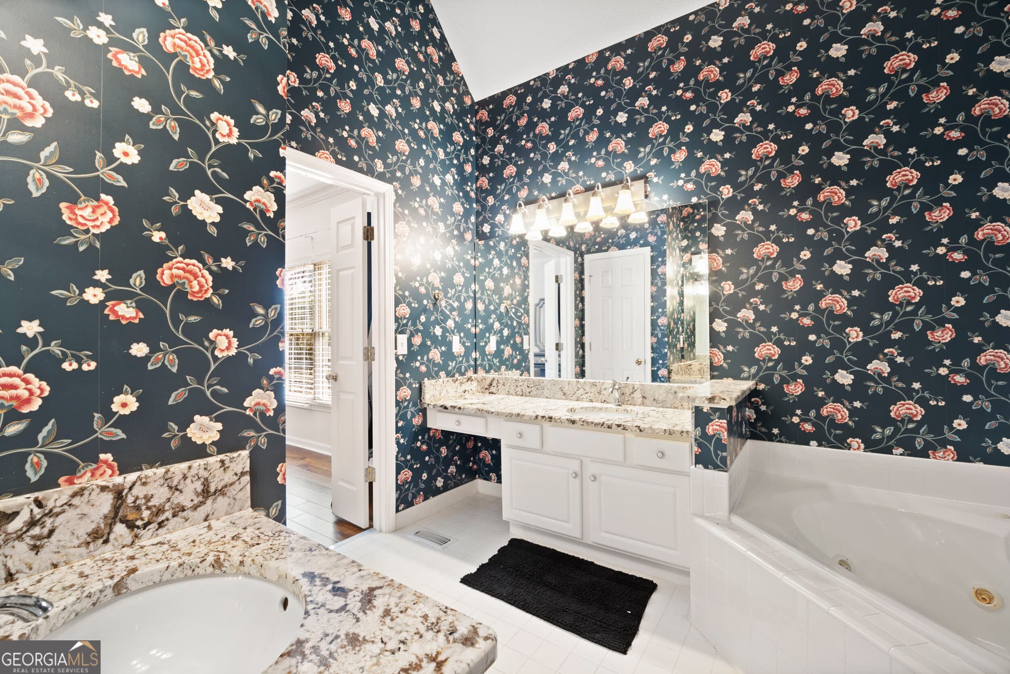 4 bedroom, 2.5 bathroom, 2,494 sq ft single family residence for sale at 165 Redspire Lane, Fayetteville, GA 30215 — photo 10