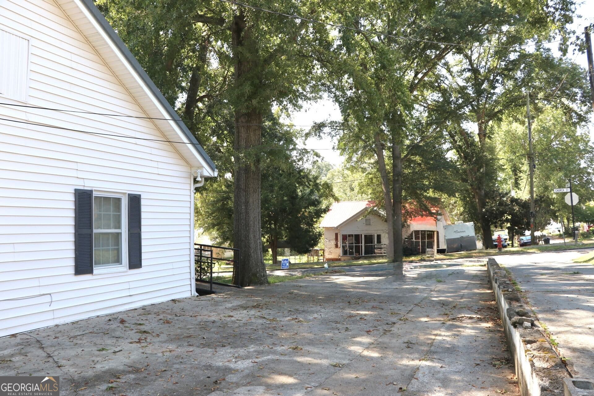 3 bedroom, 2 bathroom, 1,625 sq ft single family residence for sale at 40 Church Street, Trion, GA 30753 — photo 6