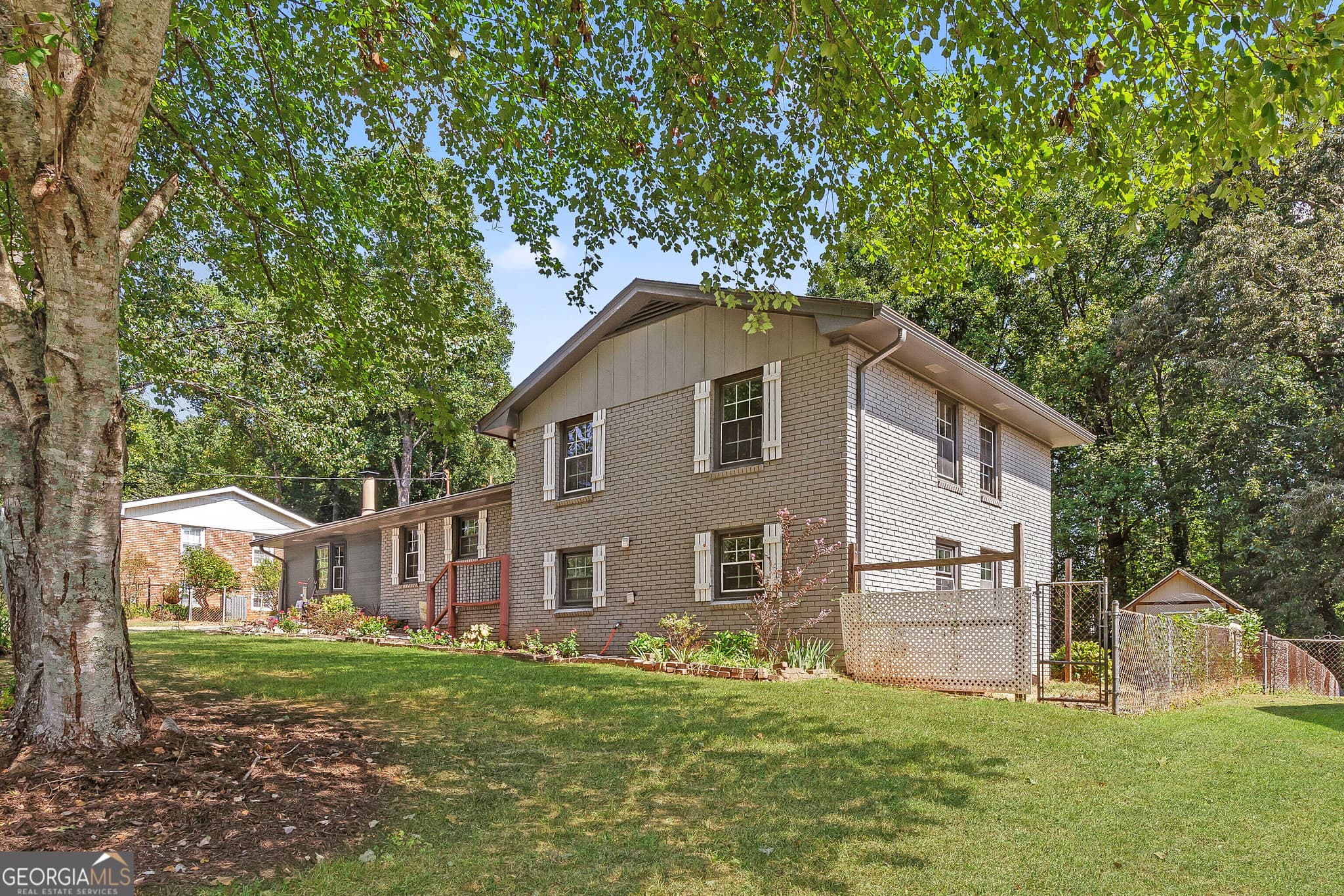 3 bedroom, 2.5 bathroom, 2,075 sq ft single family residence for sale at 3008 Carrie Drive, Kennesaw, GA 30144 — photo 2