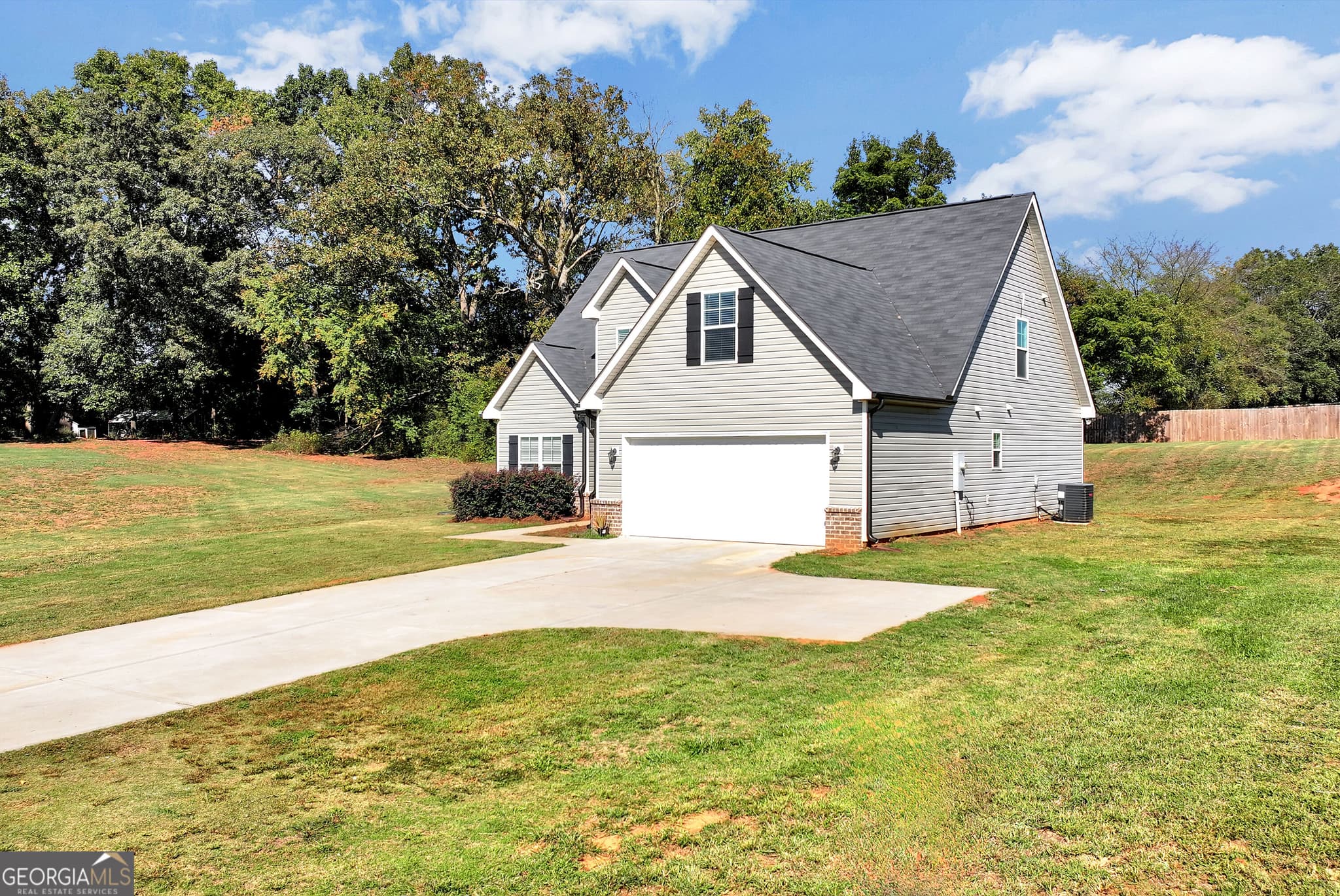 3 bedroom, 2.5 bathroom, 1,727 sq ft single family residence for sale at 5172 Sandy Cross Road 11, Carnesville, GA 30521 — photo 3