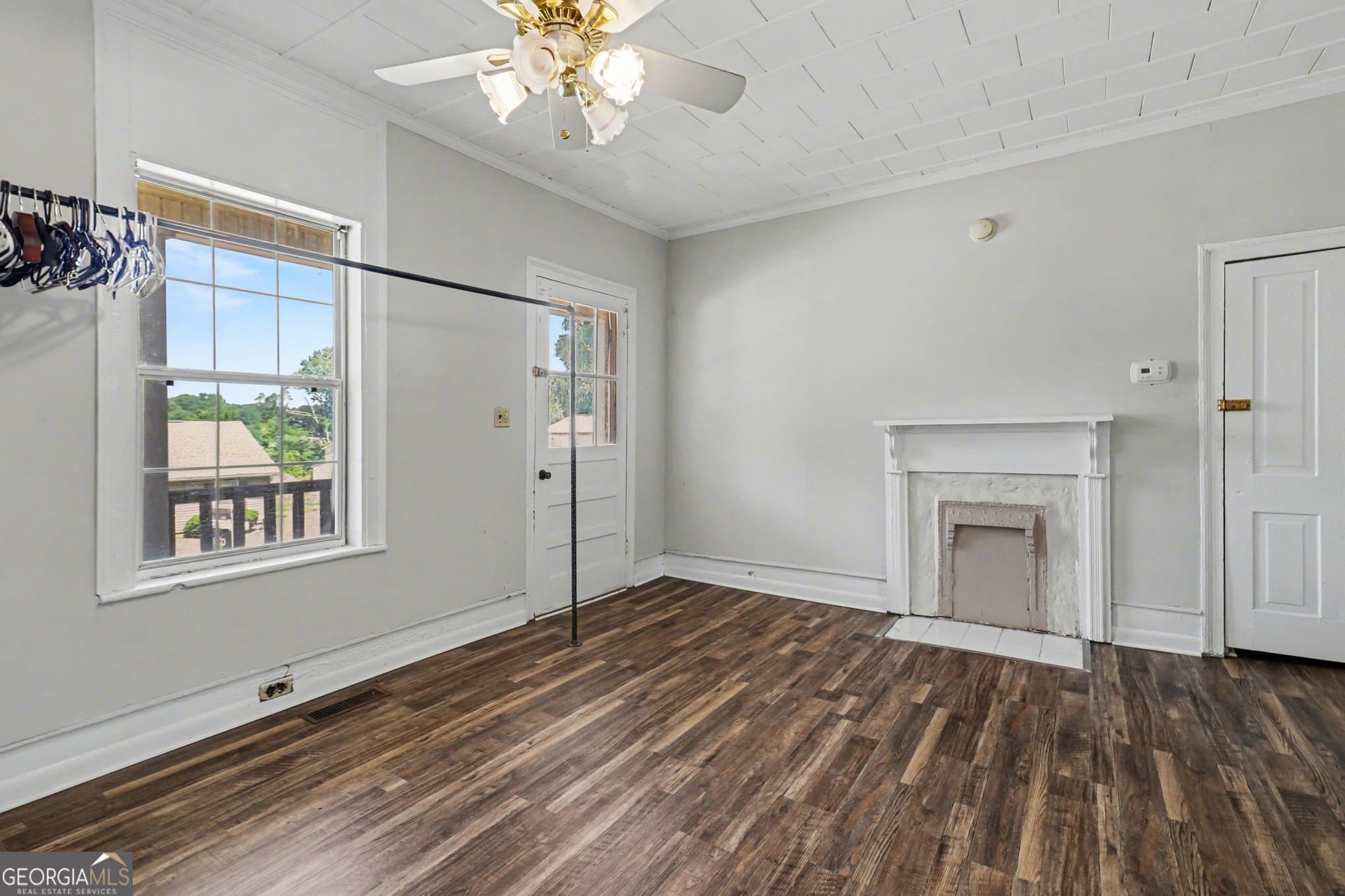 2 bedroom, 1 bathroom, 896 sq ft single family residence for sale at 56 North Street, Newnan, GA 30263 — photo 6