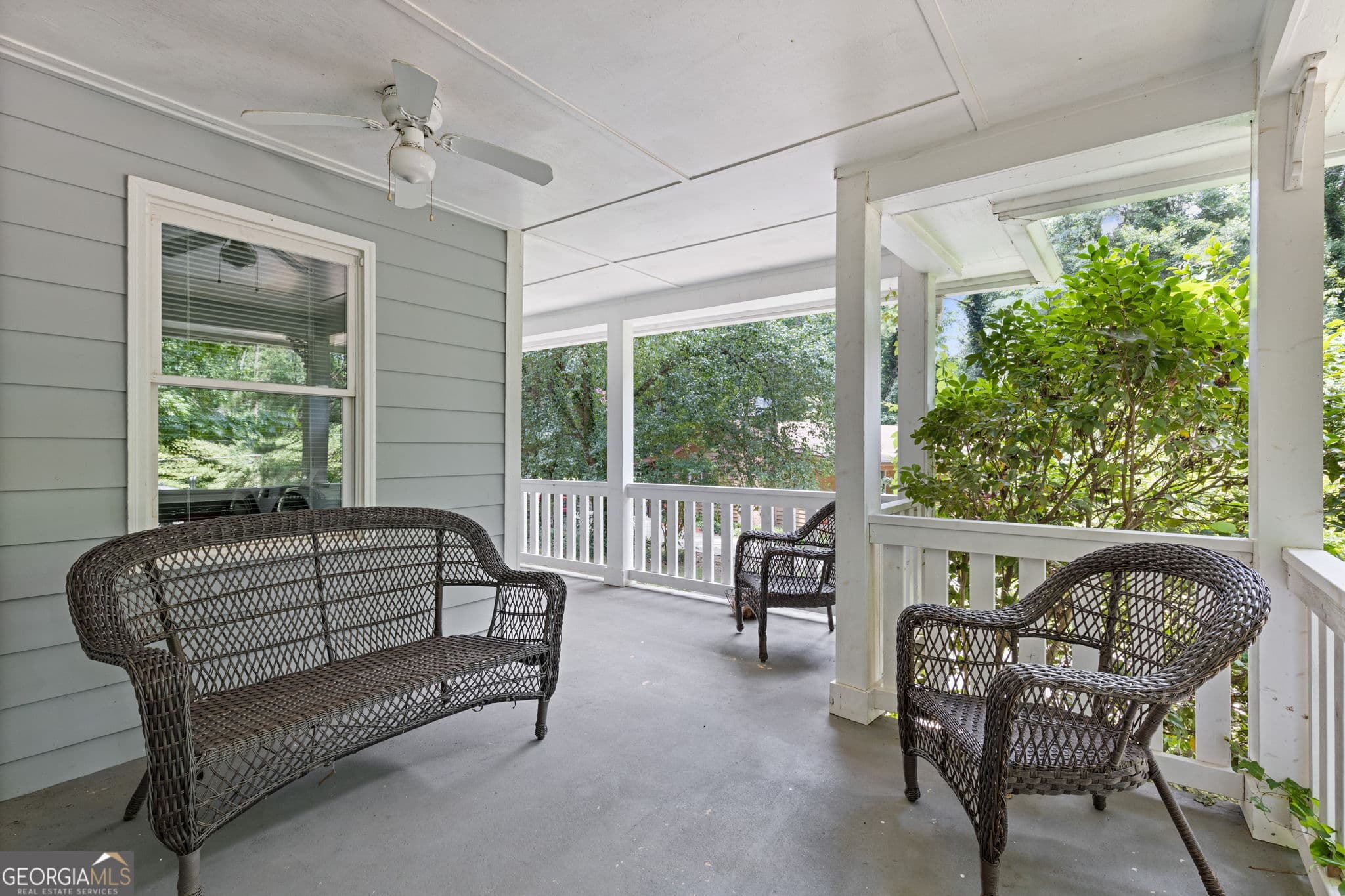 4 bedroom, 3.5 bathroom, 2,640 sq ft single family residence for sale at 742 Mountain View Drive, Stone Mountain, GA 30083 — photo 9
