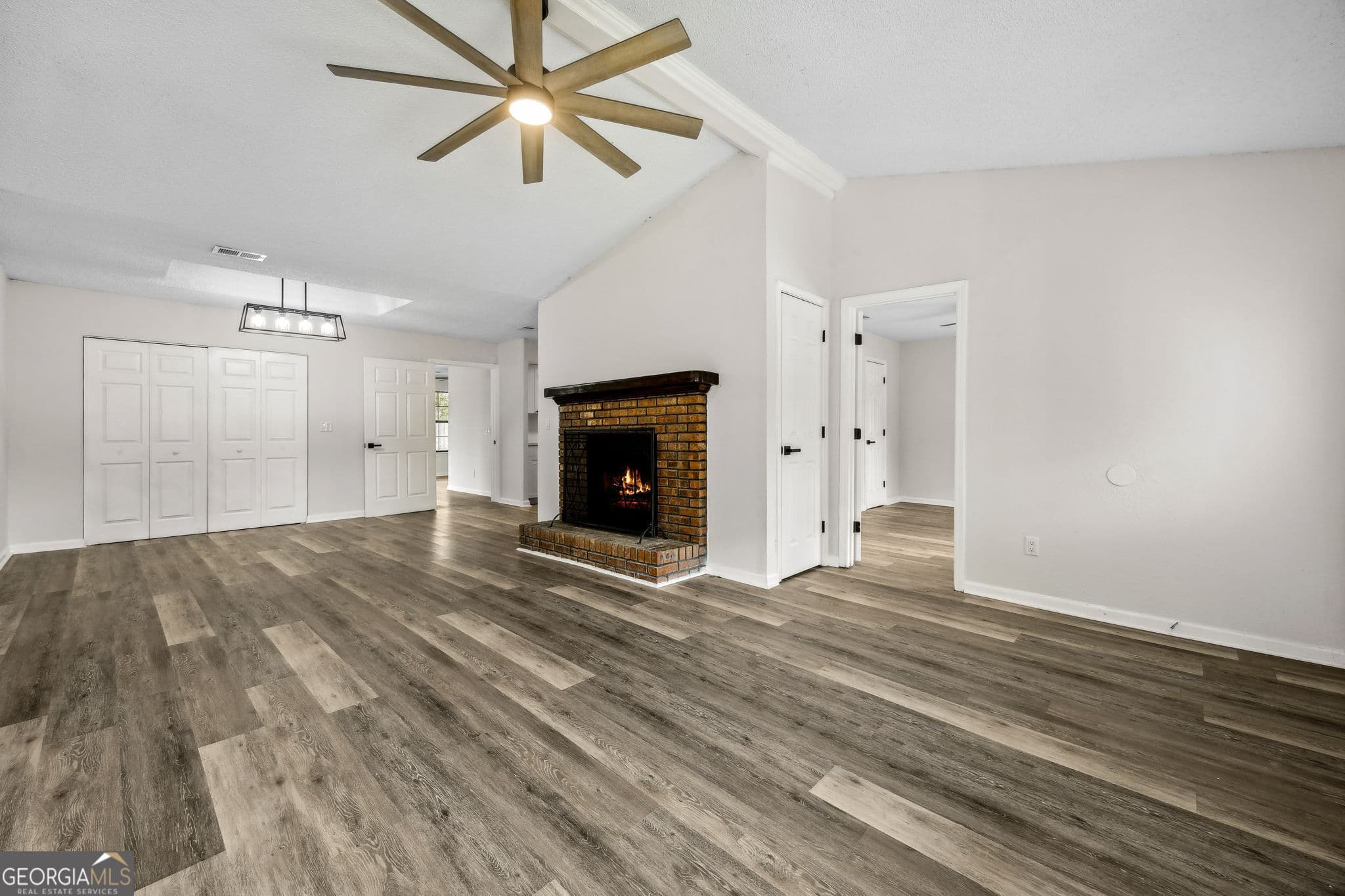 6 bedroom, 4 bathroom, 3,920 sq ft single family residence for sale at 106 Meadow Court, Kingsland, GA 31548 — photo 8