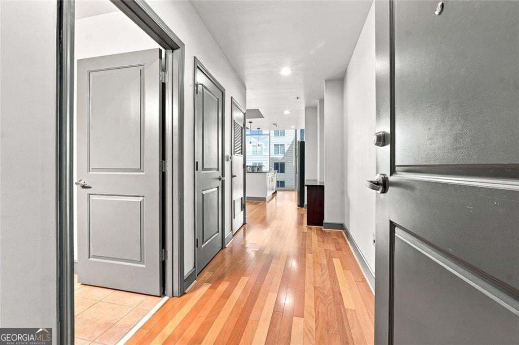 1 bedroom, 1 bathroom, 774 sq ft condominium for sale at 44 Peachtree Place 626, Atlanta, GA 30309 — photo 4