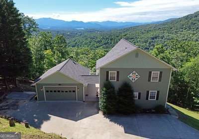 3 bedroom, 3.5 bathroom single family residence sold at 128 Oak Lane, Hayesville, NC 28904