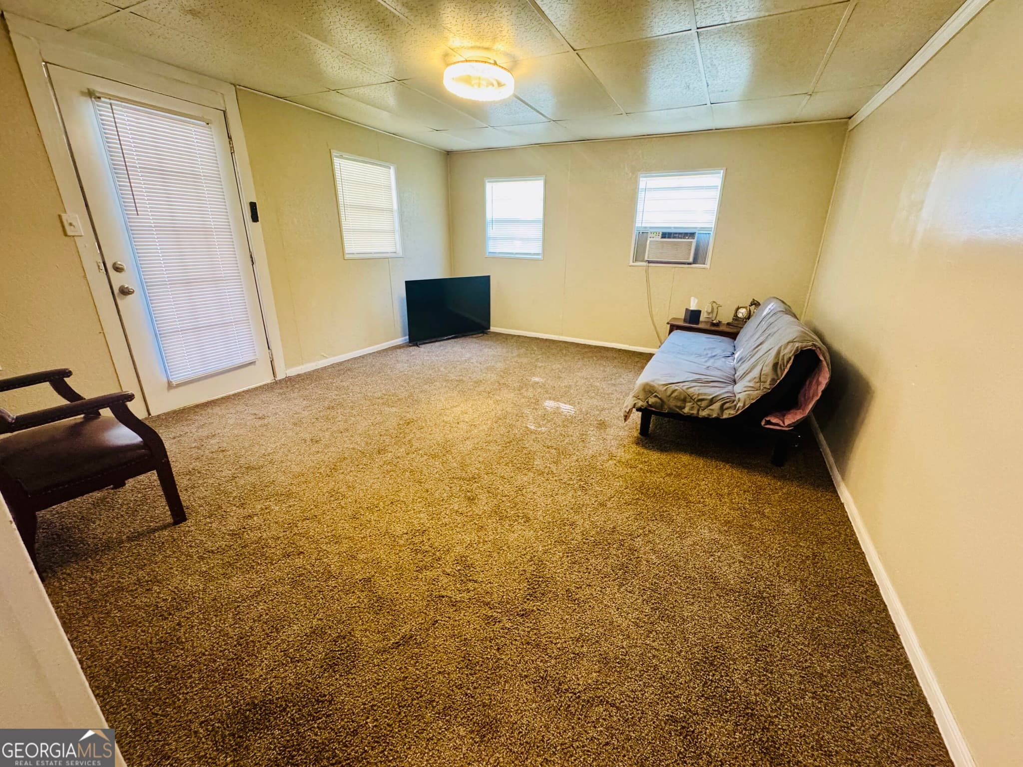 2 bedroom, 1 bathroom, 877 sq ft single family residence for sale at 482 E Pine Lake Drive, West Point, GA 31833 — photo 9
