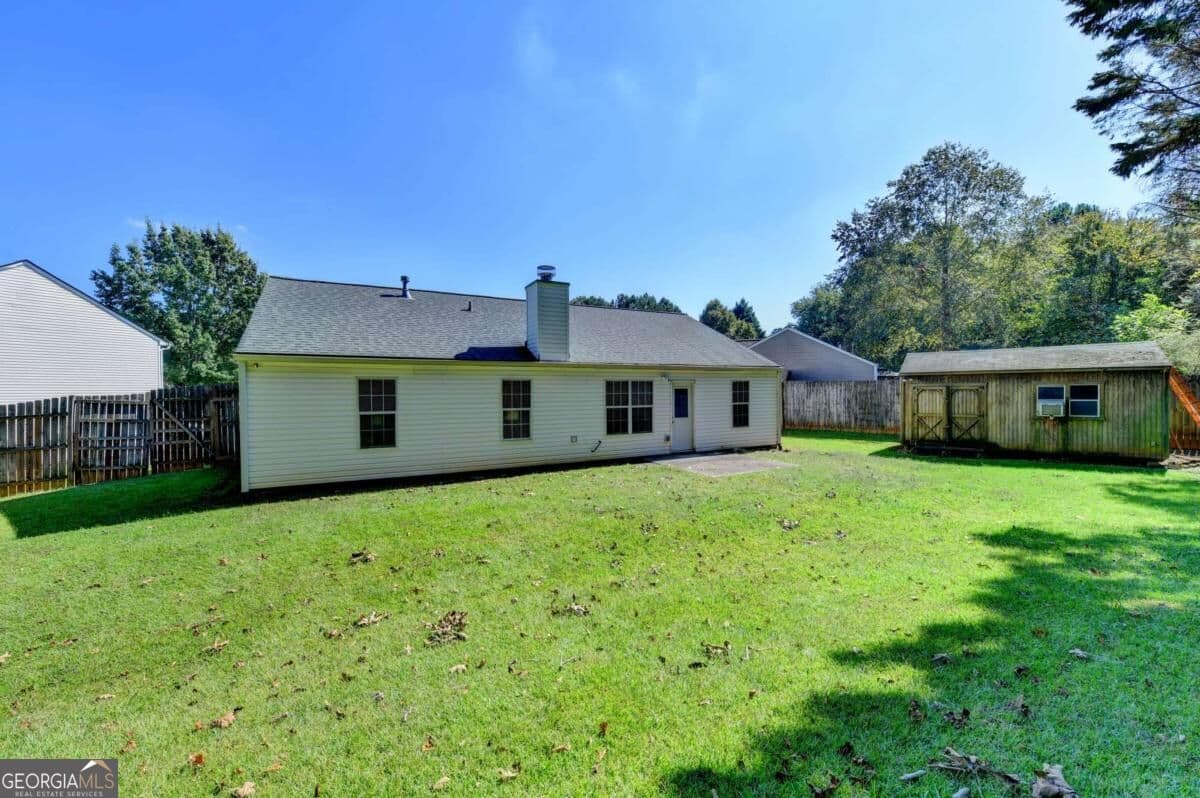 3 bedroom, 2 bathroom, 1,404 sq ft single family residence for sale at 5295 Hillcrest Glenn Drive, Sugar Hill, GA 30518 — photo 4