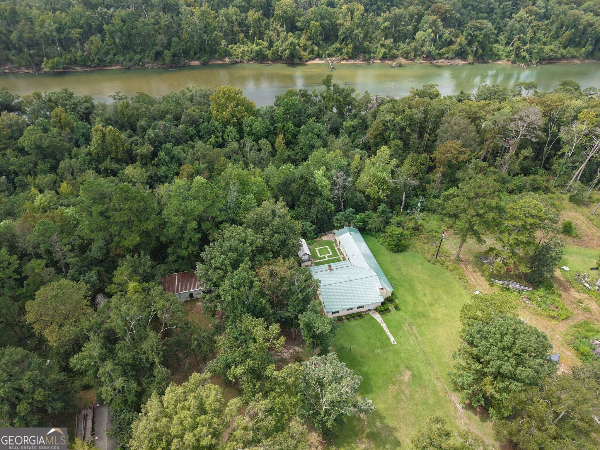 3 bedroom, 2.5 bathroom, 2,664 sq ft single family residence for sale at 308 Three Rivers Lane, Uvalda, GA 30473 — photo 3