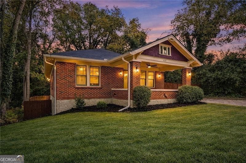 3 bedroom, 2 bathroom, 1,472 sq ft single family residence sold at 829 Rose Circle, Atlanta, GA 30310