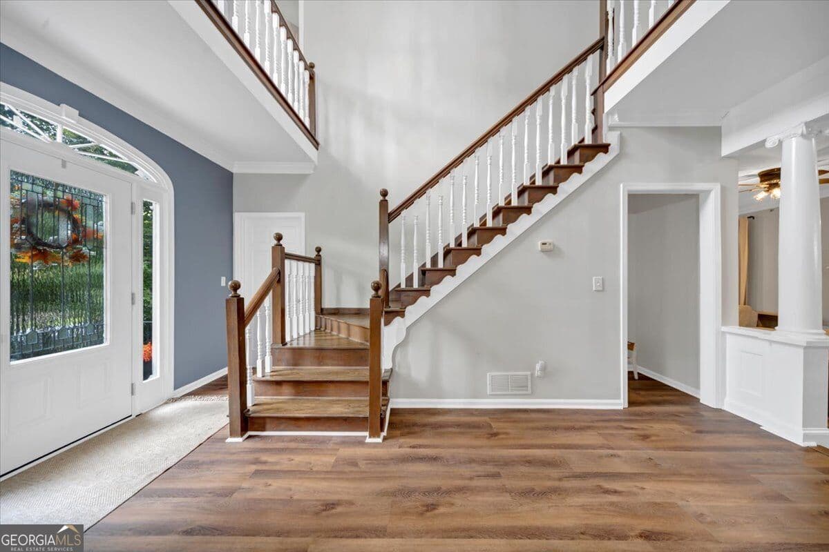 4 bedroom, 3.5 bathroom, 3,824 sq ft single family residence for sale at 320 Kings Court, Marietta, GA 30067 — photo 5