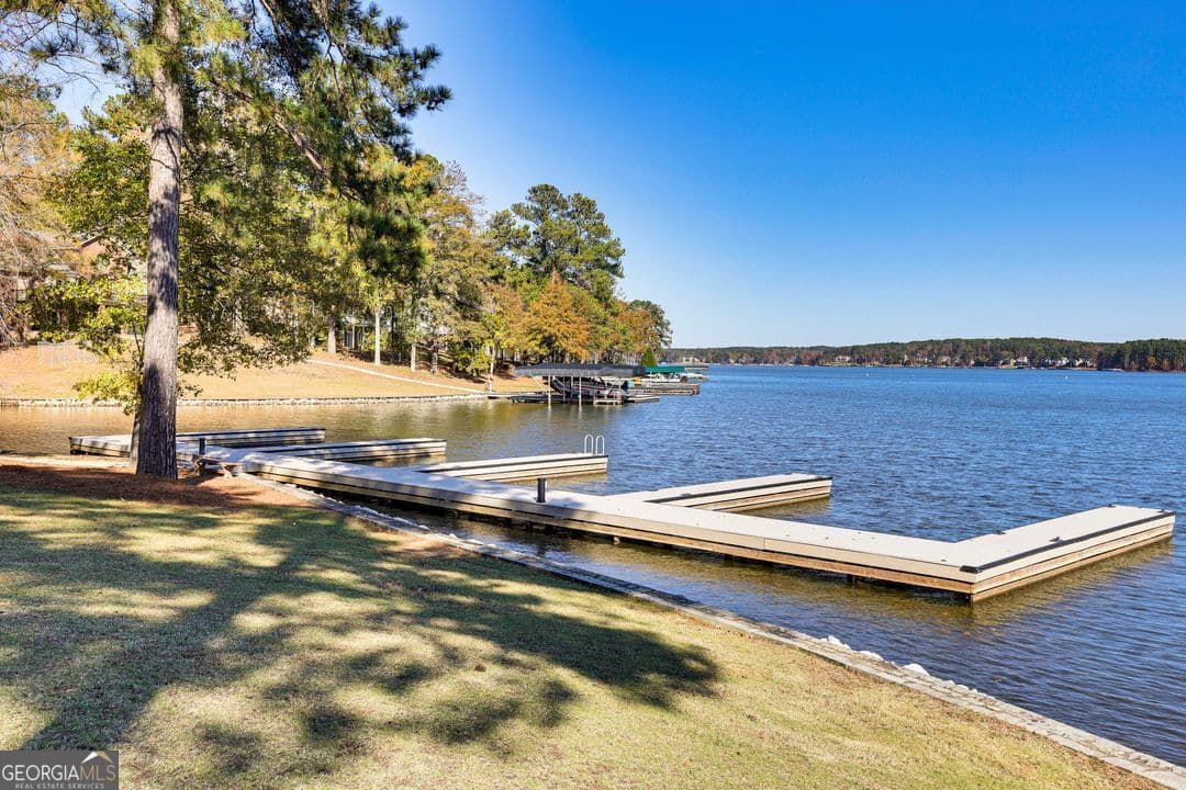 4 bedroom, 3.5 bathroom, 2,950 sq ft townhouse for sale at 102 Mallard Drive 1A, Eatonton, GA 31024 — photo 1 of 63