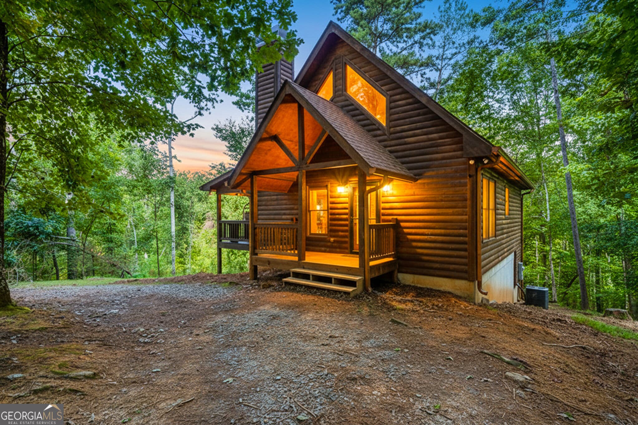 3 bedroom, 3 bathroom, 2,192 sq ft cabin,single family residence for sale at 529 Newel Drive 1490, Ellijay, GA 30540 — photo 3