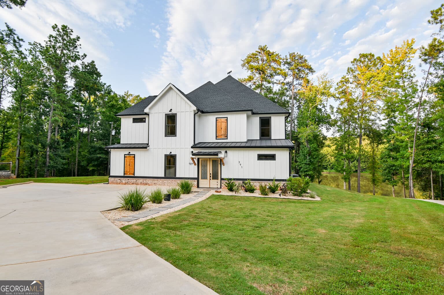 4 bedroom, 4.5 bathroom, 3,421 sq ft single family residence for sale at 391 Parker Road, Covington, GA 30014