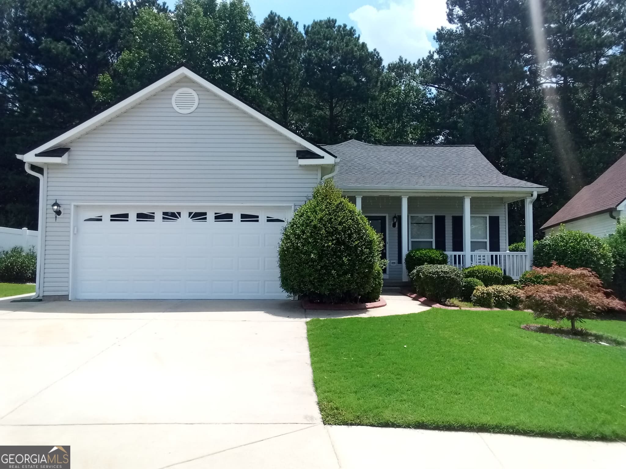 3 bedroom, 2 bathroom, 1,764 sq ft single family residence for rent at 403 St Dunstans Court, Peachtree City, GA 30269 for $2,550 a month — photo 1 of 1