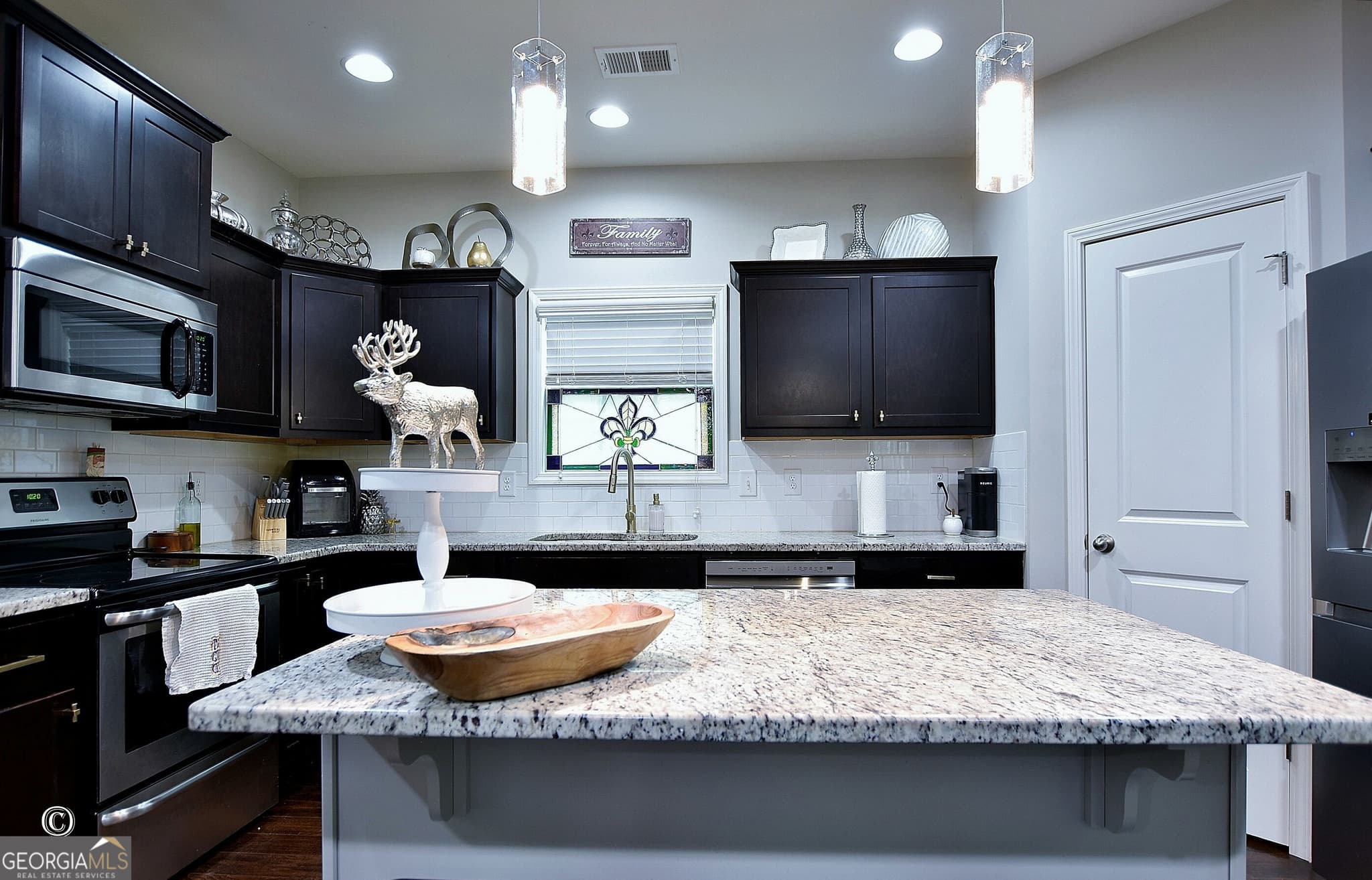 4 bedroom, 2.5 bathroom, 2,418 sq ft single family residence for sale at 907 Big Sky Drive, Hamilton, GA 31811 — photo 5