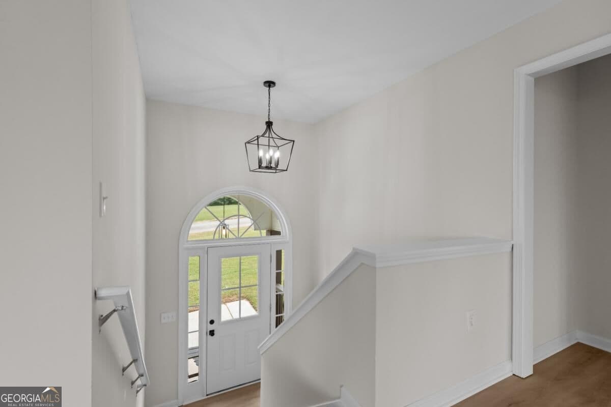 3 bedroom, 2 bathroom, 1,932 sq ft single family residence for sale at 404 Bryce Court, Carrollton, GA 30116 — photo 6