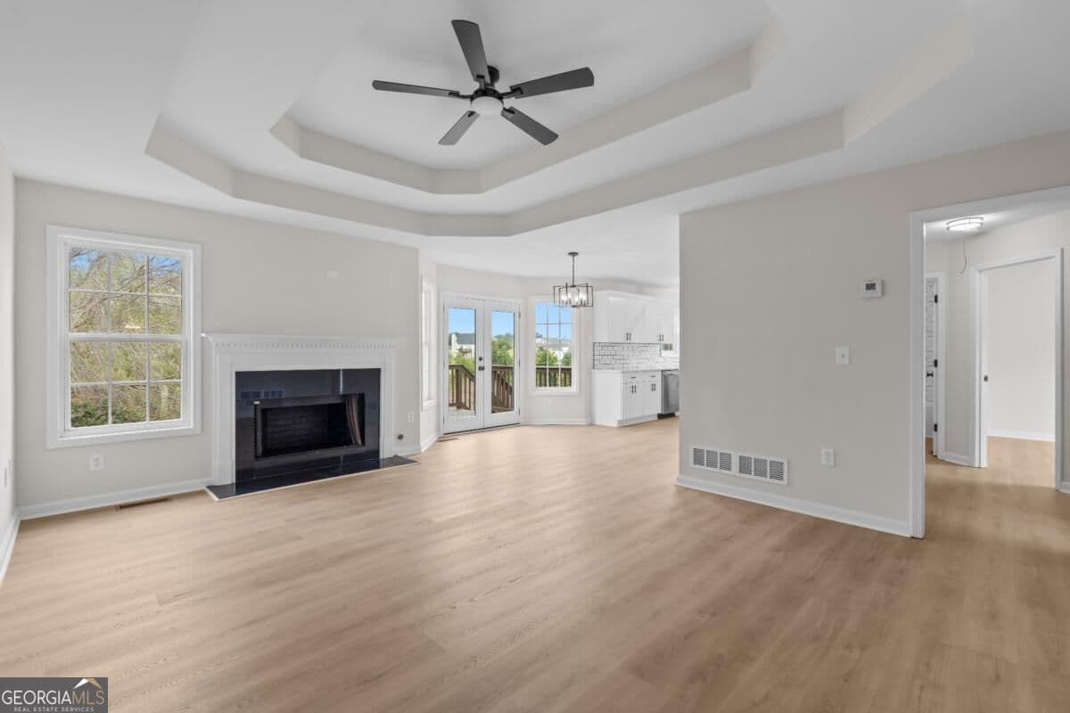 3 bedroom, 2 bathroom, 1,932 sq ft single family residence for sale at 404 Bryce Court, Carrollton, GA 30116 — photo 7