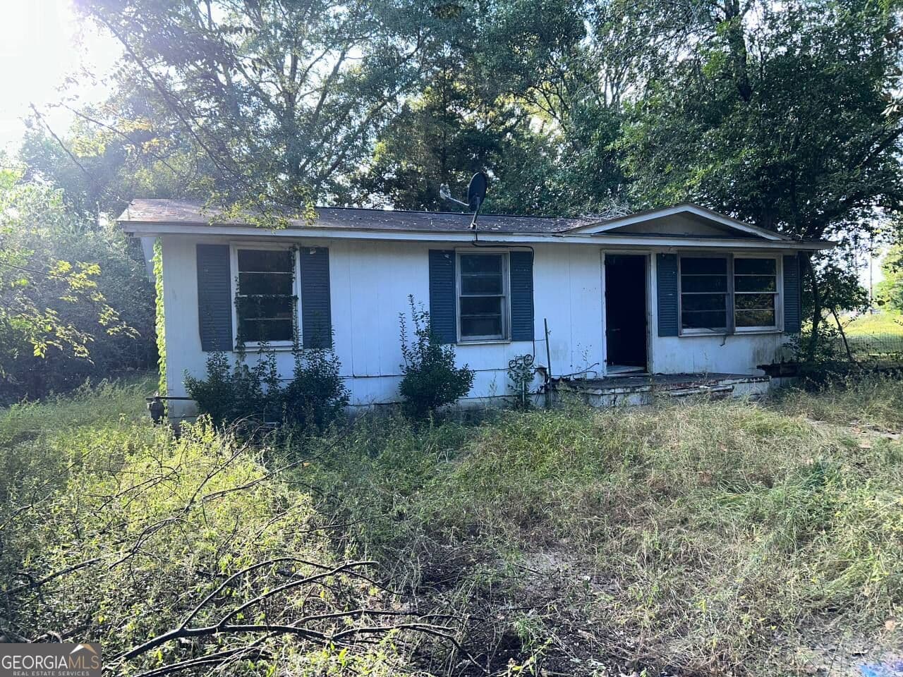 2 bedroom, 1 bathroom, 864 sq ft single family residence under contract at 6 Anderson Lane # 704, Hawkinsville, GA 31036