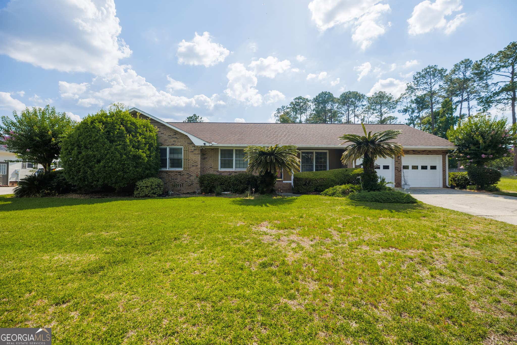 4 bedroom, 3 bathroom, 2,781 sq ft single family residence sold at 2243 Oakgrove Circle, Valdosta, GA 31602