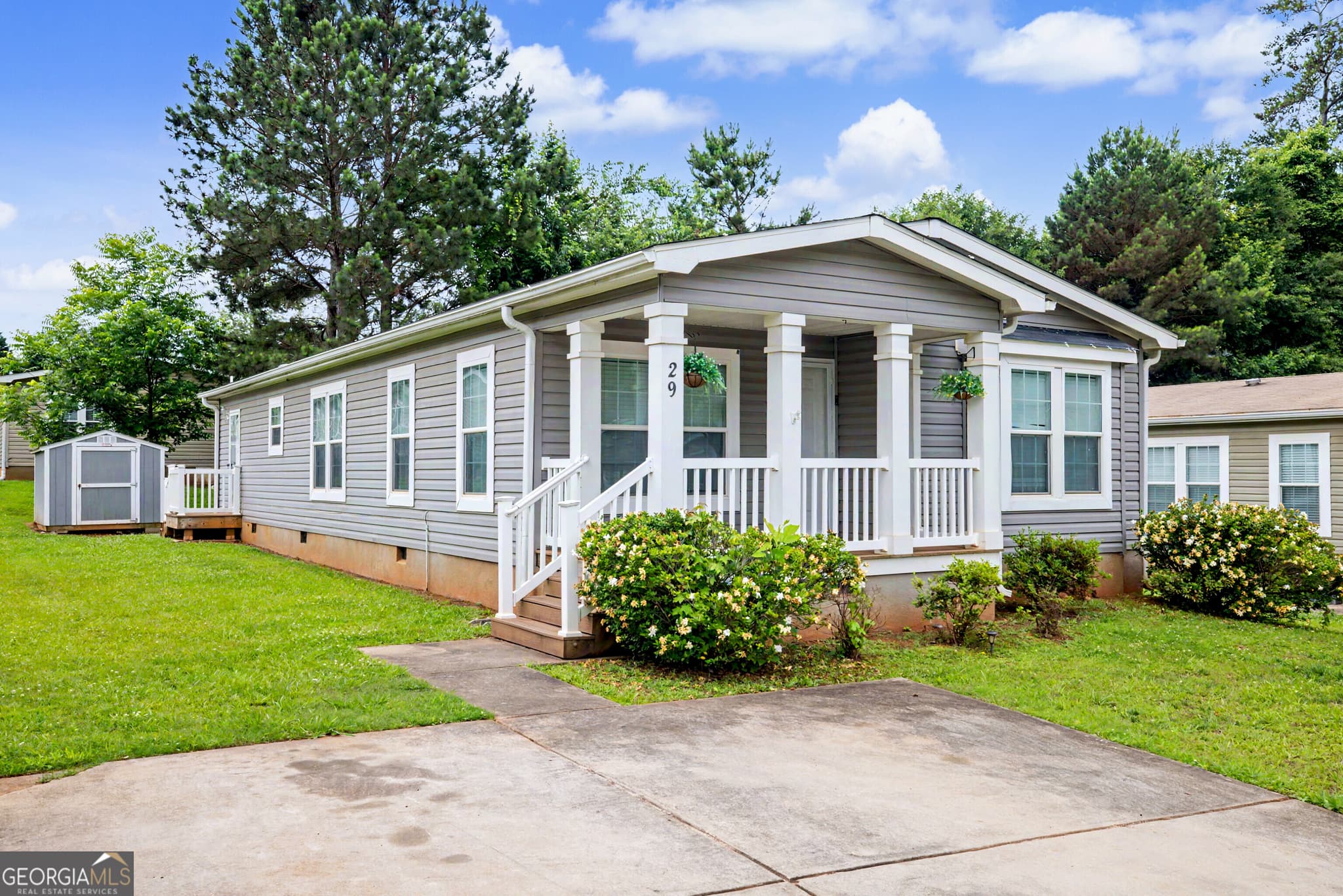 3 bedroom, 2 bathroom, 1,540 sq ft manufactured home,single family residence for sale at 29 Meadow View Street, Newnan, GA 30263 — photo 3