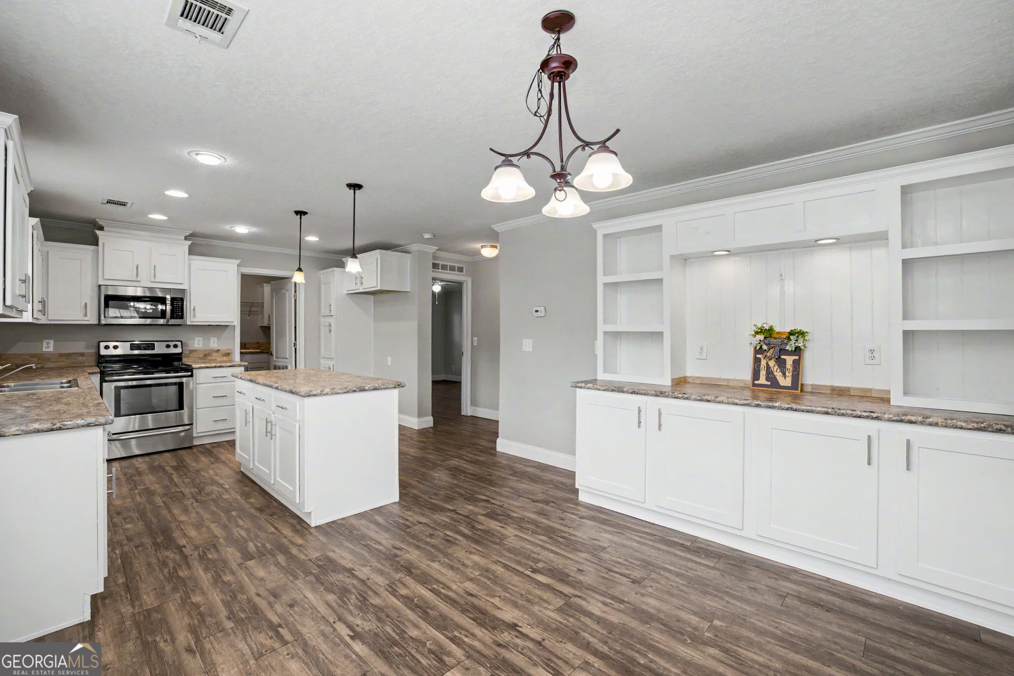3 bedroom, 2 bathroom, 1,540 sq ft manufactured home,single family residence for sale at 29 Meadow View Street, Newnan, GA 30263 — photo 8