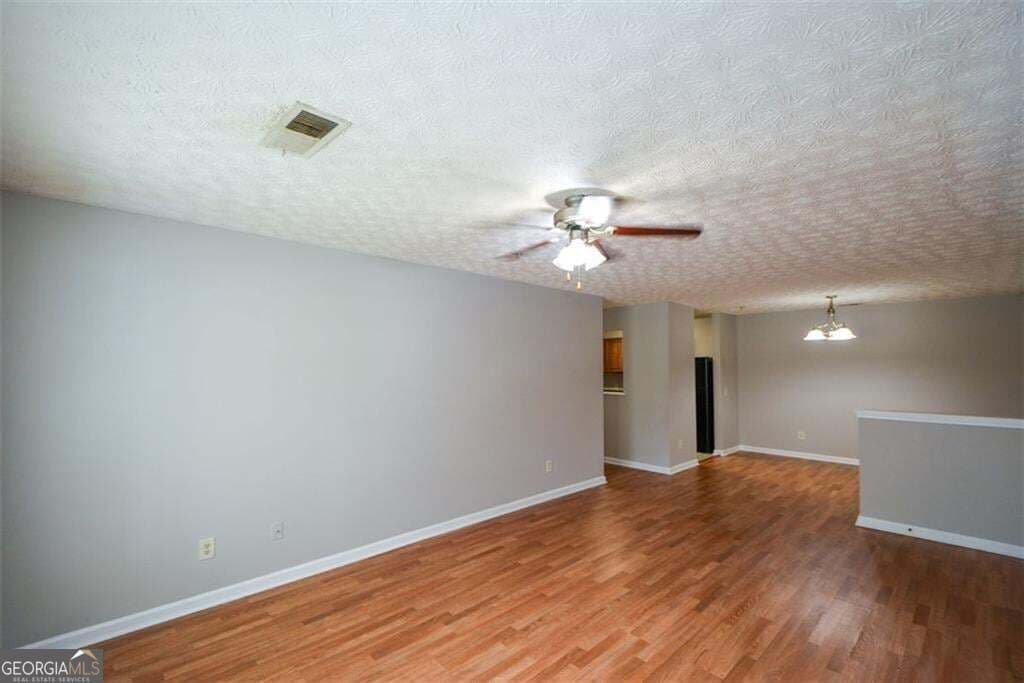 3 bedroom, 2 bathroom, 1,292 sq ft condominium for sale at 4101 Fairington Club Drive 4101, Lithonia, GA 30038 — photo 7