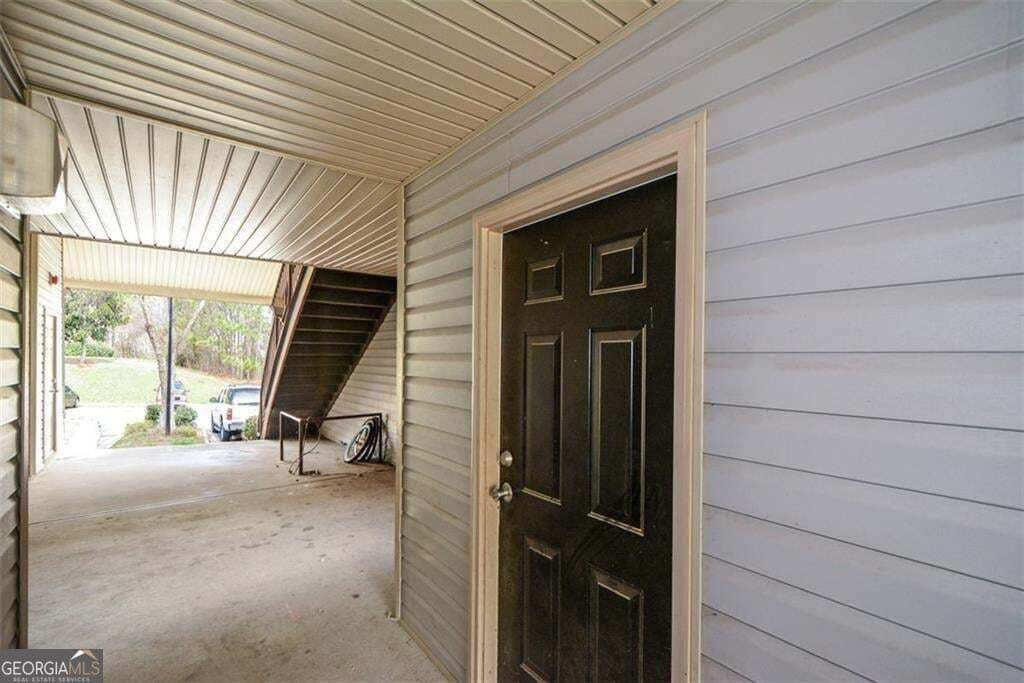 3 bedroom, 2 bathroom, 1,292 sq ft condominium for sale at 4101 Fairington Club Drive 4101, Lithonia, GA 30038 — photo 4