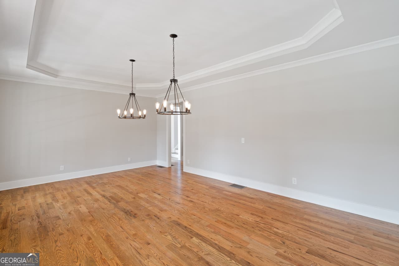 8 bedroom, 7.5 bathroom, 9,756 sq ft single family residence for sale at 923 Oak Drive, Woodstock, GA 30189 — photo 9